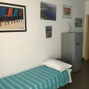 Stationhouse Apartamento Taormina