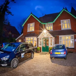 *** Casa de hóspedes Gatwick Turret Reino Unido