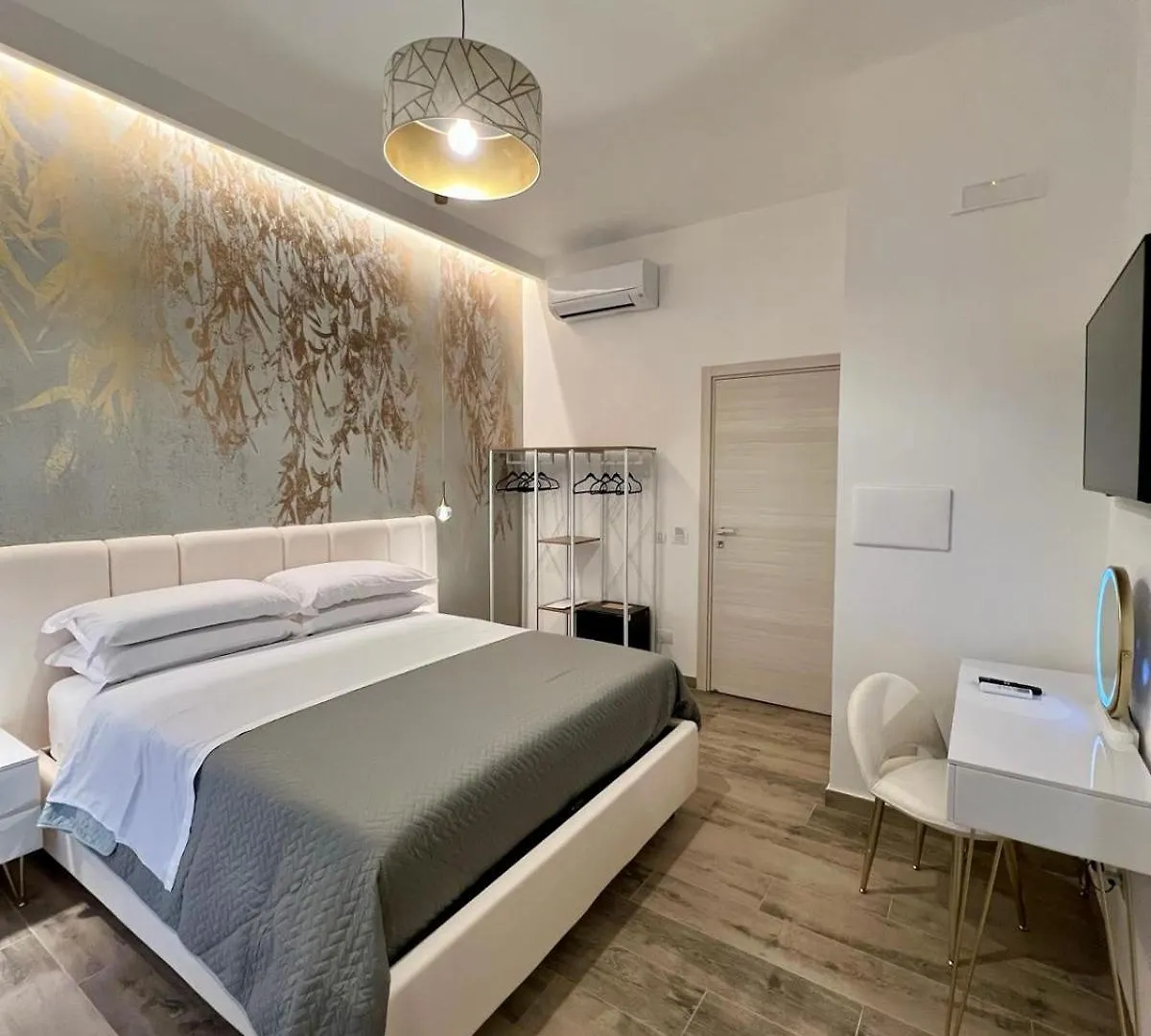 Le Dimore Di Lorenzo Naples Guest house