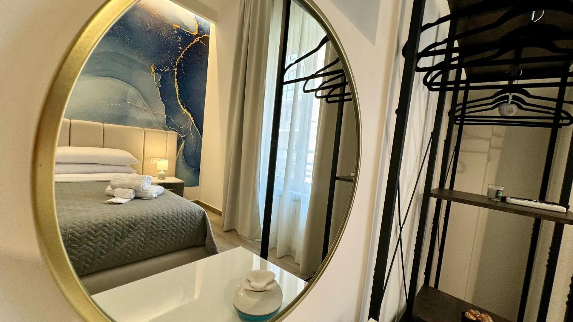 Le Dimore Di Lorenzo Naples Guest house